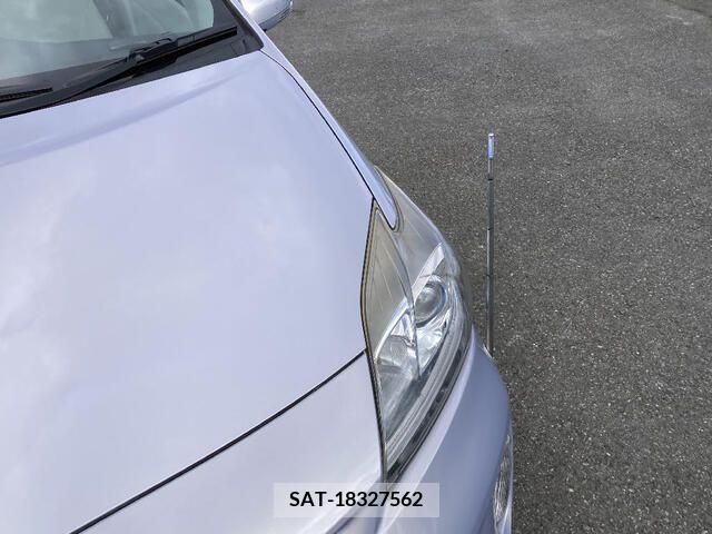 Toyota PRIUS 2013-02 215157-11