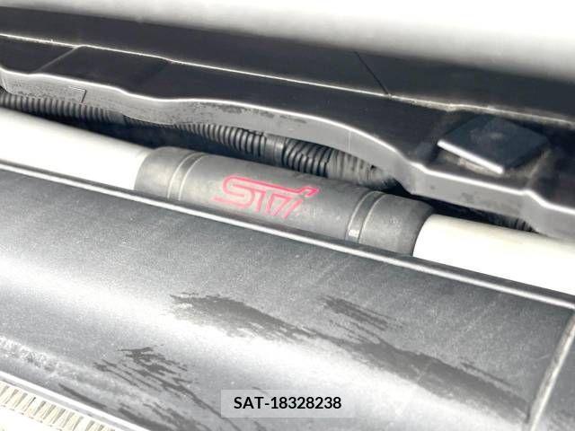 Subaru WRX S4 2017-09 243074-6