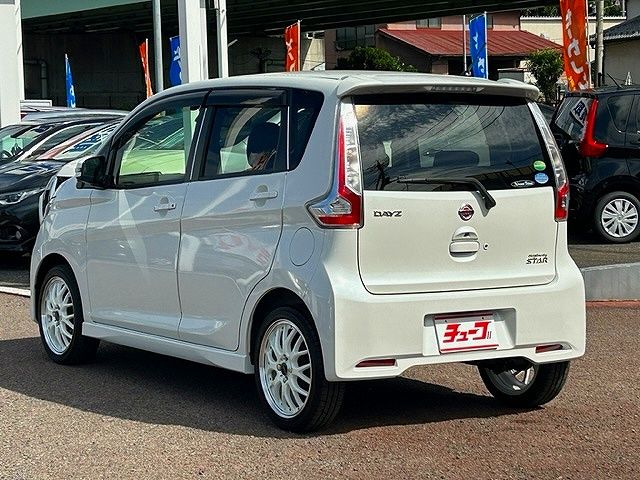 Nissan DAYZ 2017-03 12814-8