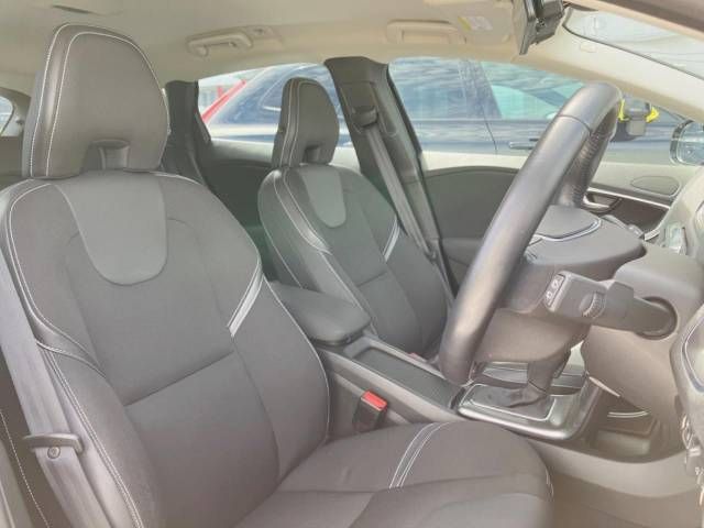 Volvo V40 2014-09 183718-11