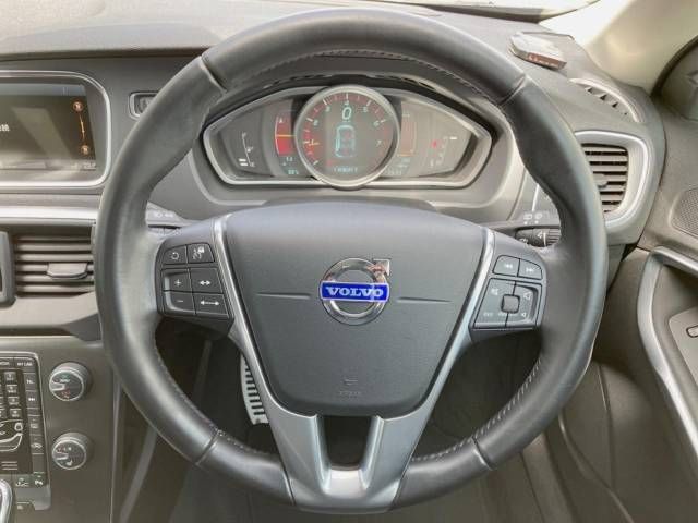 Volvo V40 2014-09 183718-10