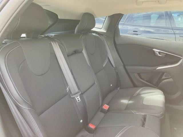 Volvo V40 2014-09 183718-12
