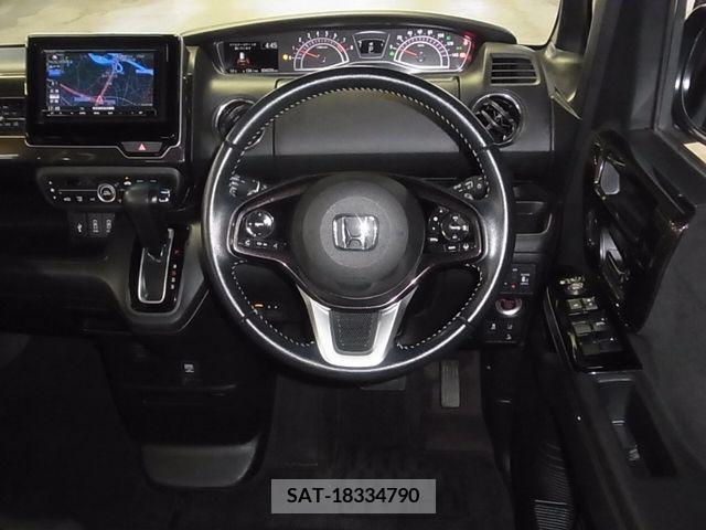 Honda N BOX CUSTOM 2017-09 330210-9