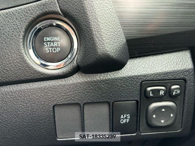 Toyota AURIS 2012-08 293012-5