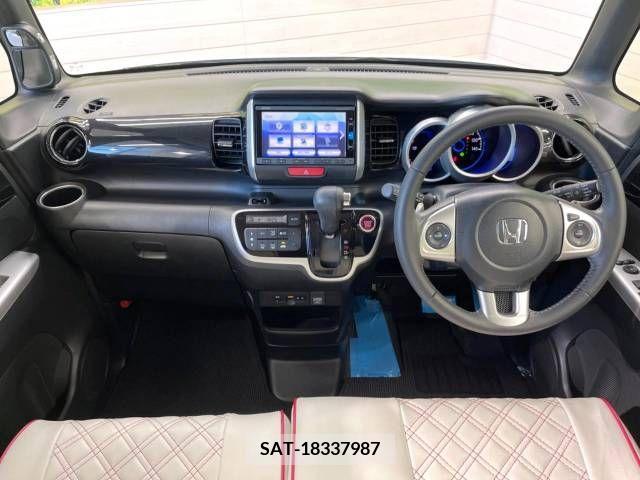 Honda N BOX CUSTOM 2016-05 221676-1