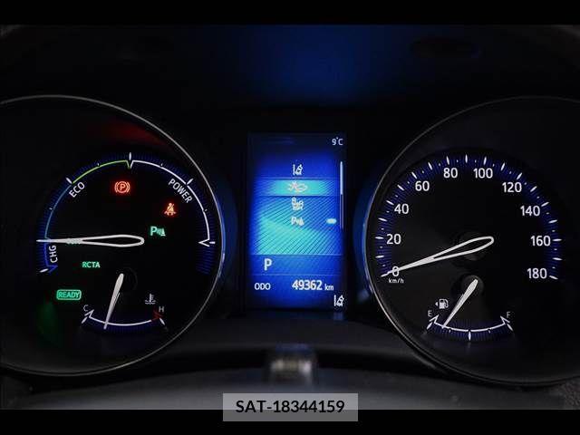 Toyota C-HR 2017-08 256891-4