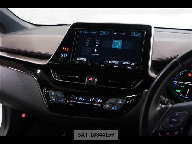 Toyota C-HR 2017-08 256891-10