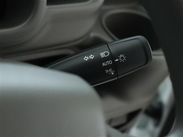 Mazda SCRUM VAN 2022-10 7651-11