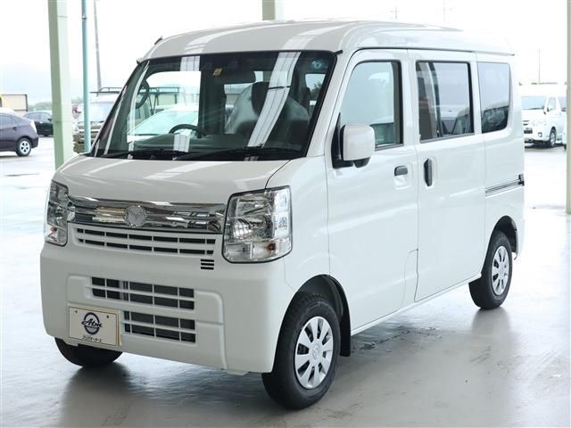 Mazda SCRUM VAN 2022-10 7651-0