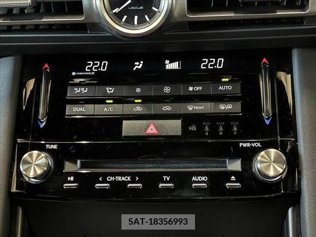 Lexus IS 2021-09 391848-24