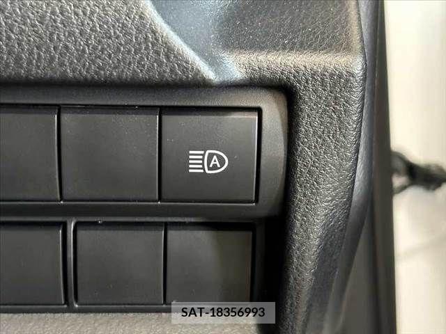 Lexus IS 2021-09 391848-28