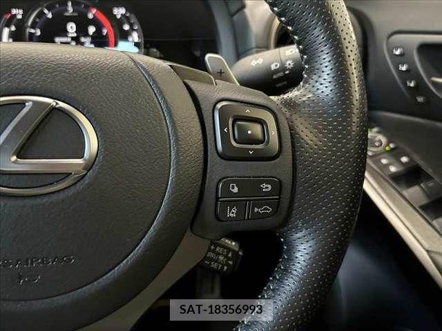 Lexus IS 2021-09 391848-19