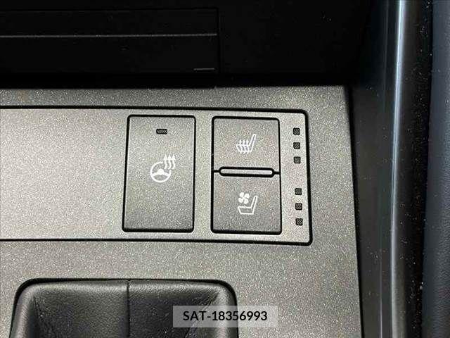 Lexus IS 2021-09 391848-3