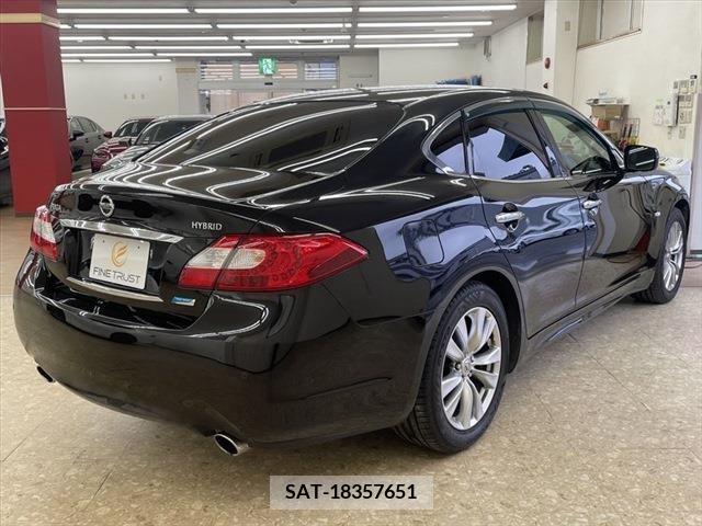 Nissan FUGA HYBRID 2011-02 224593-4