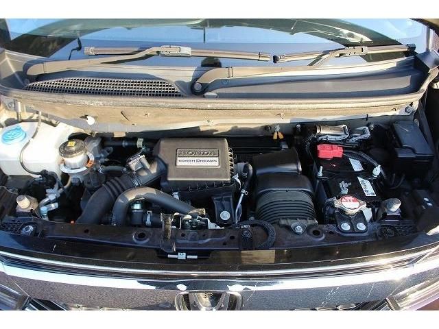 Honda N BOX CUSTOM 2018-03 186468-17