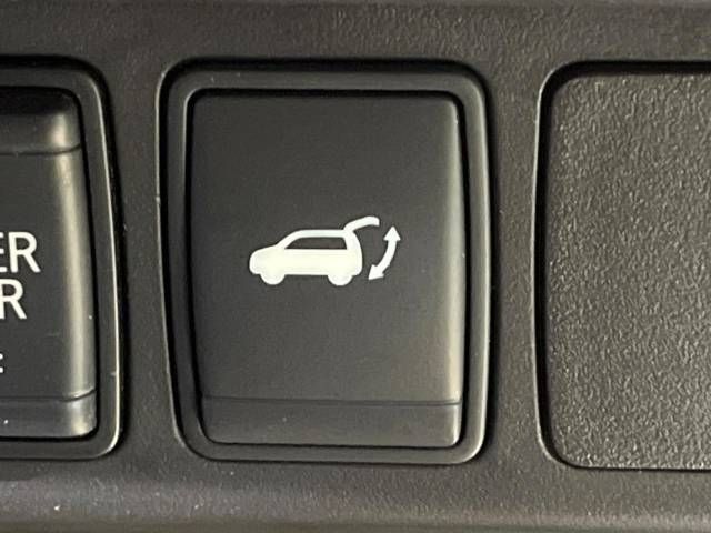 Nissan X-TRAIL 2018-08 20964-7