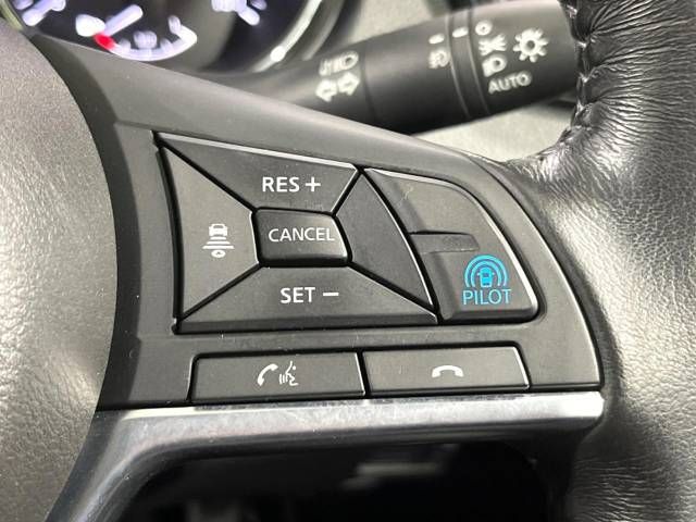 Nissan X-TRAIL 2018-08 20964-3