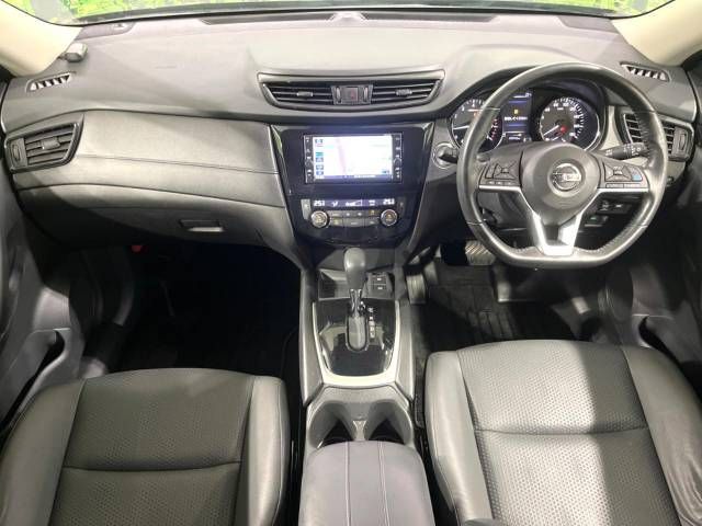 Nissan X-TRAIL 2018-08 20964-1