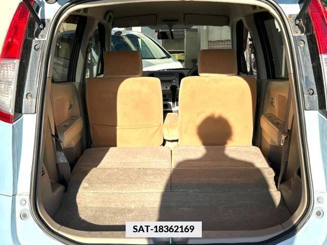 Nissan MOCO 2010-02 277819-12