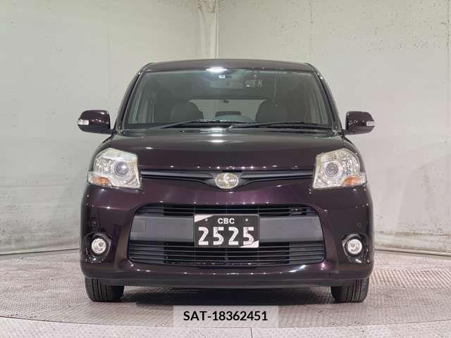 Toyota SIENTA 2013-08 226965-6