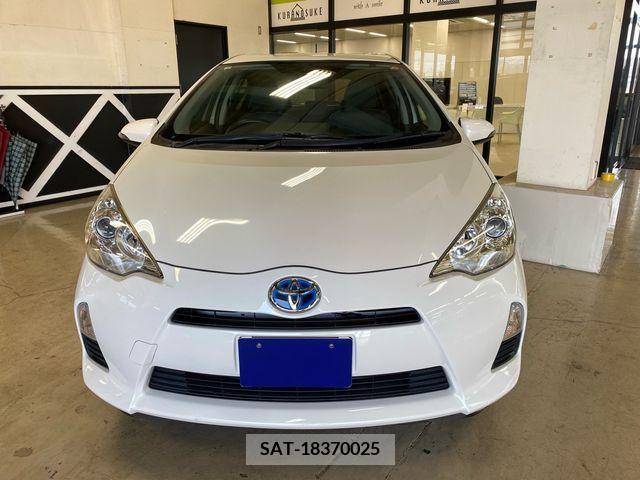 Toyota AQUA 2014-08 218421-2