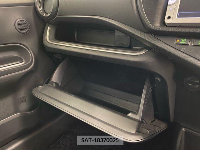 Toyota AQUA 2014-08 218421-9