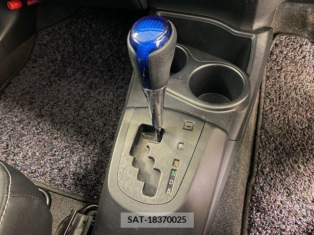 Toyota AQUA 2014-08 218421-13