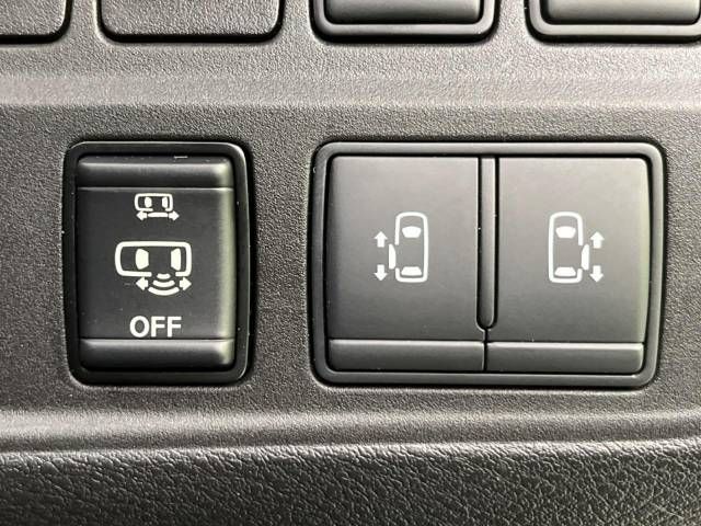 Nissan SERENA 2018-03 193322-6