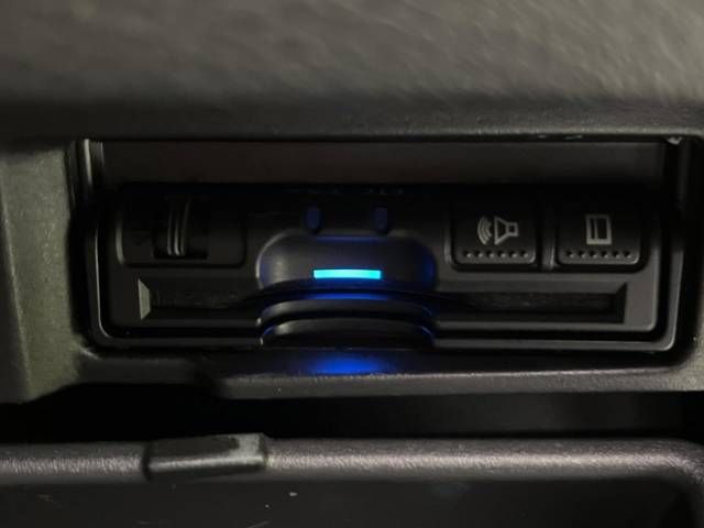 Nissan SERENA 2018-03 193322-5