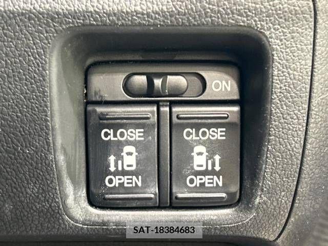 Honda N BOX CUSTOM 2017-01 364813-5