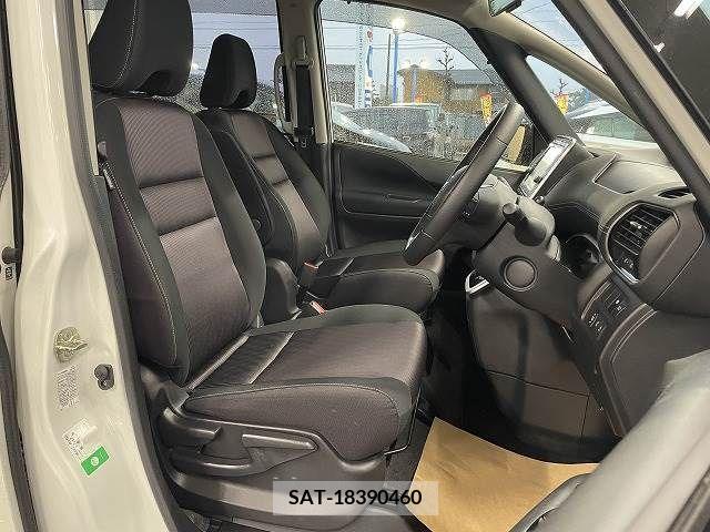 Nissan SERENA 2018-03 214507-7