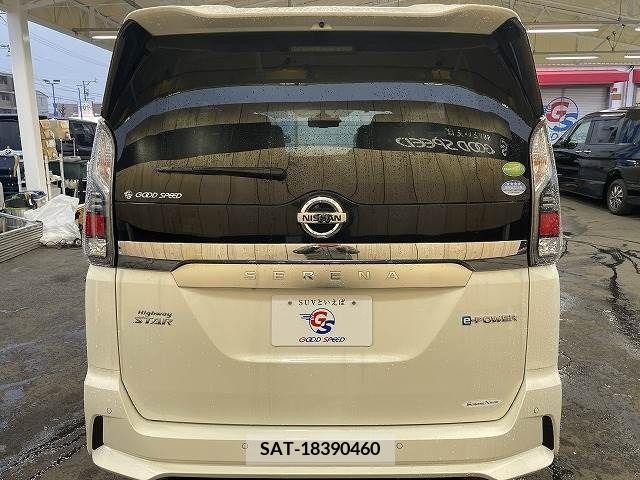 Nissan SERENA 2018-03 214507-18