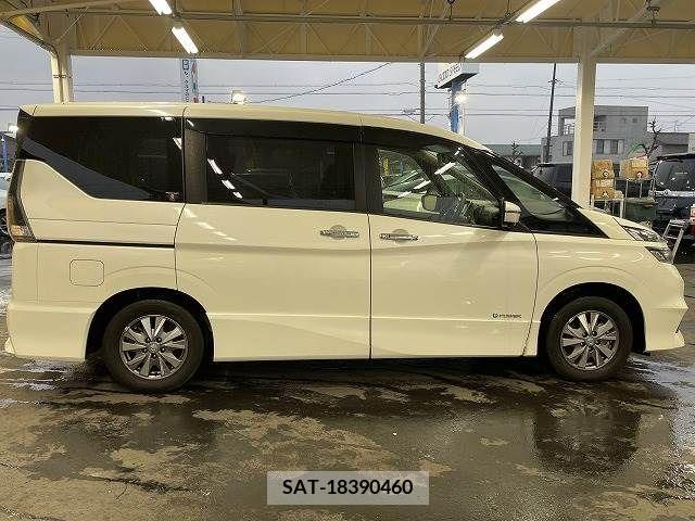 Nissan SERENA 2018-03 214507-17