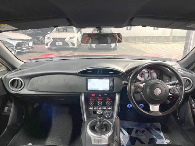 Toyota 86 2017-11 182108-1