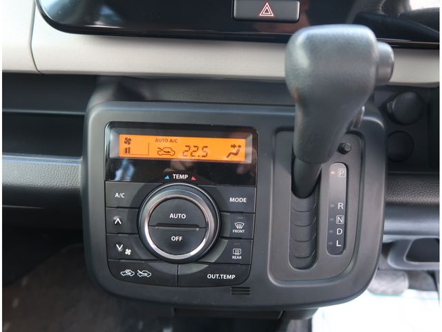 Nissan MOCO 2011-05 13496-21