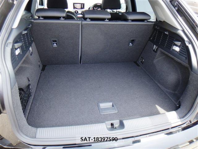 Audi Q2 2021-04 261183-16