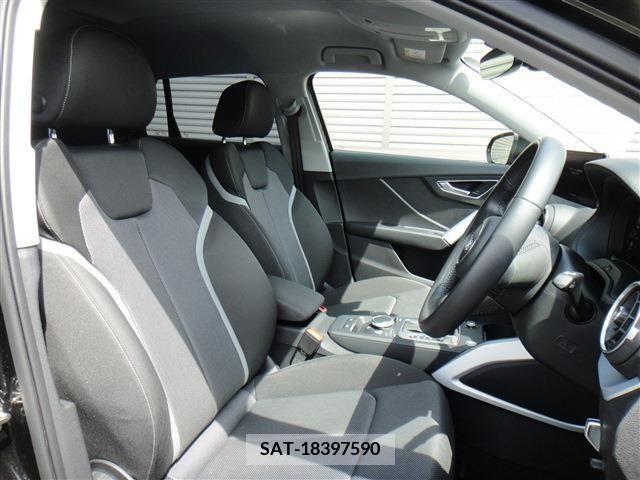 Audi Q2 2021-04 261183-14