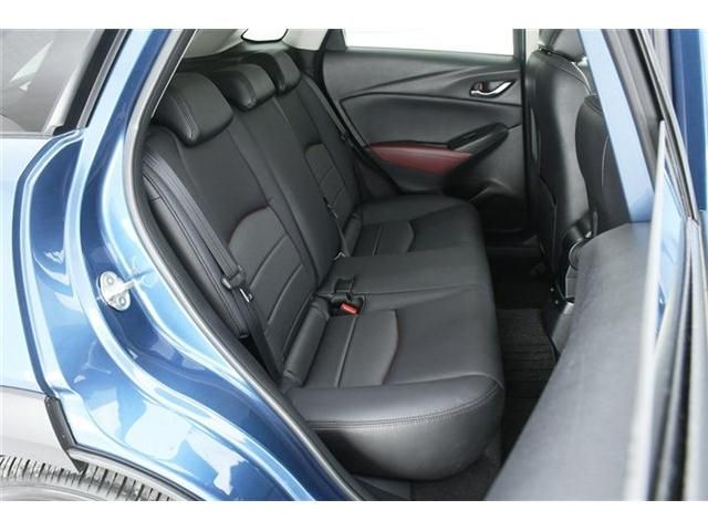Mazda CX-3 2017-11 12390-12