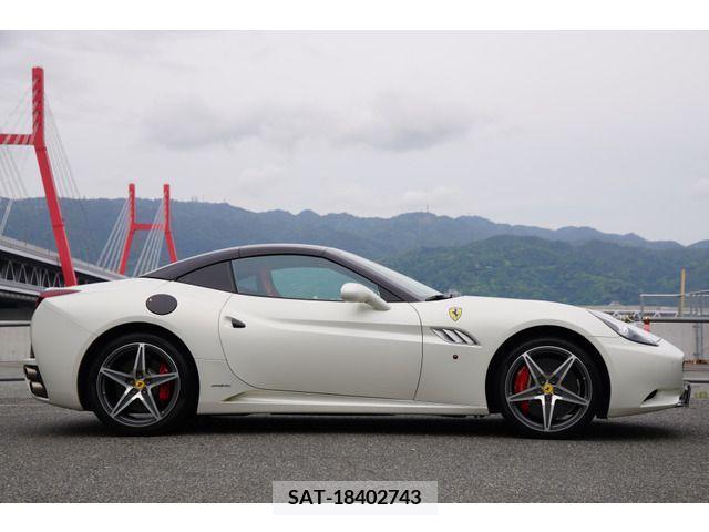 Ferrari California 30 2013-08 225444-4