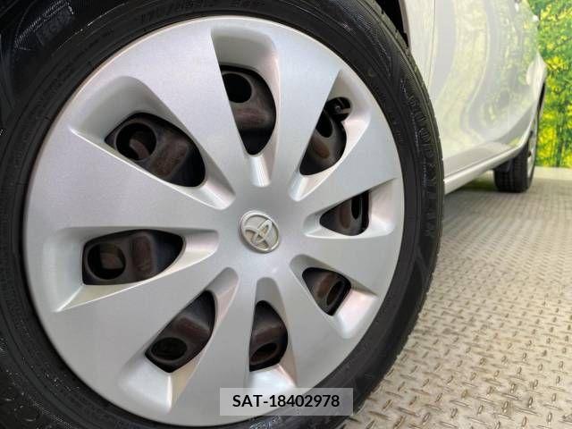 Toyota AQUA 2012-09 260571-13