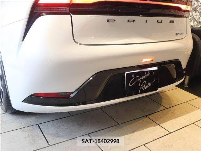 Toyota PRIUS PHV 2023-08 240101-17