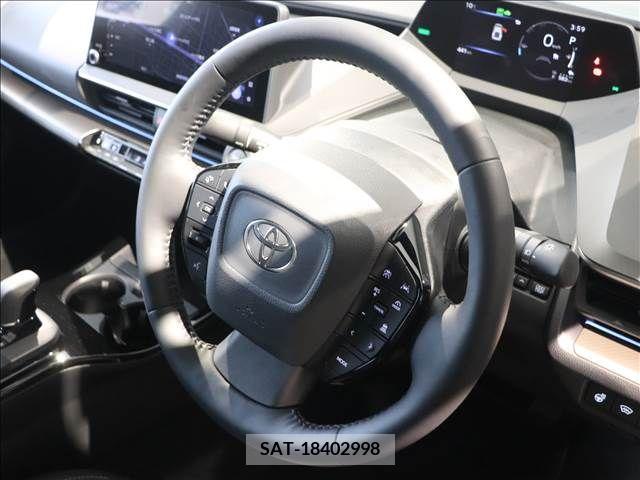 Toyota PRIUS PHV 2023-08 240101-8