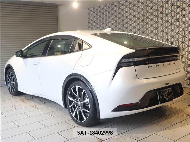 Toyota PRIUS PHV 2023-08 240101-1