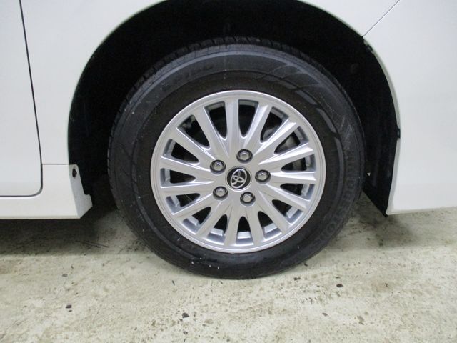 Toyota VOXY 2014-01 1354-25