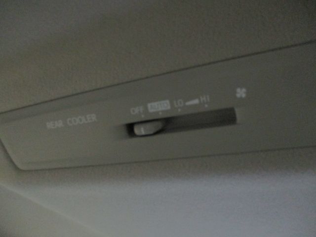 Toyota VOXY 2014-01 1354-18