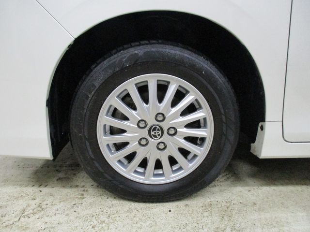 Toyota VOXY 2014-01 1354-28