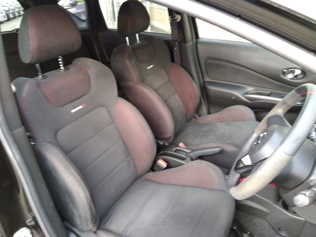 Nissan NOTE 2018-08 10920-6