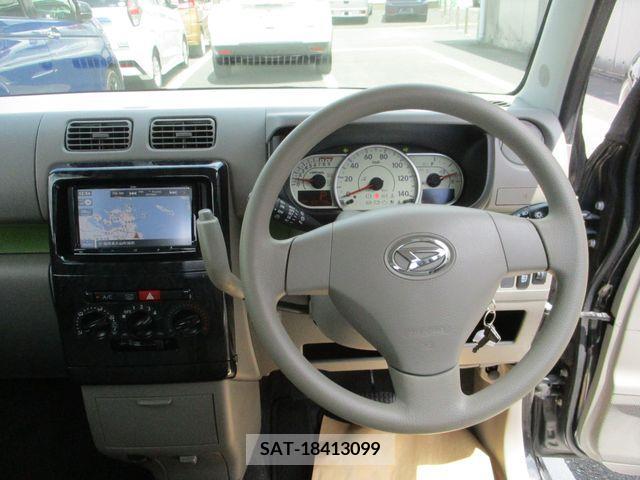 Daihatsu MOVE CONTE 2013-12 350183-4
