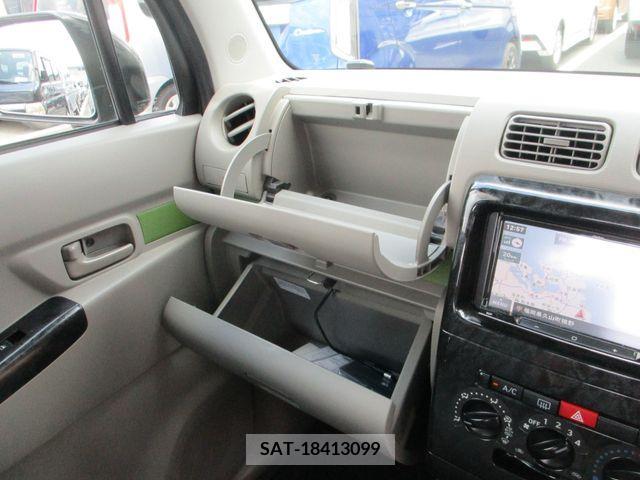 Daihatsu MOVE CONTE 2013-12 350183-15