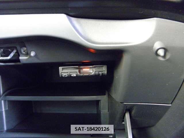 Nissan NOTE 2013-05 382843-12